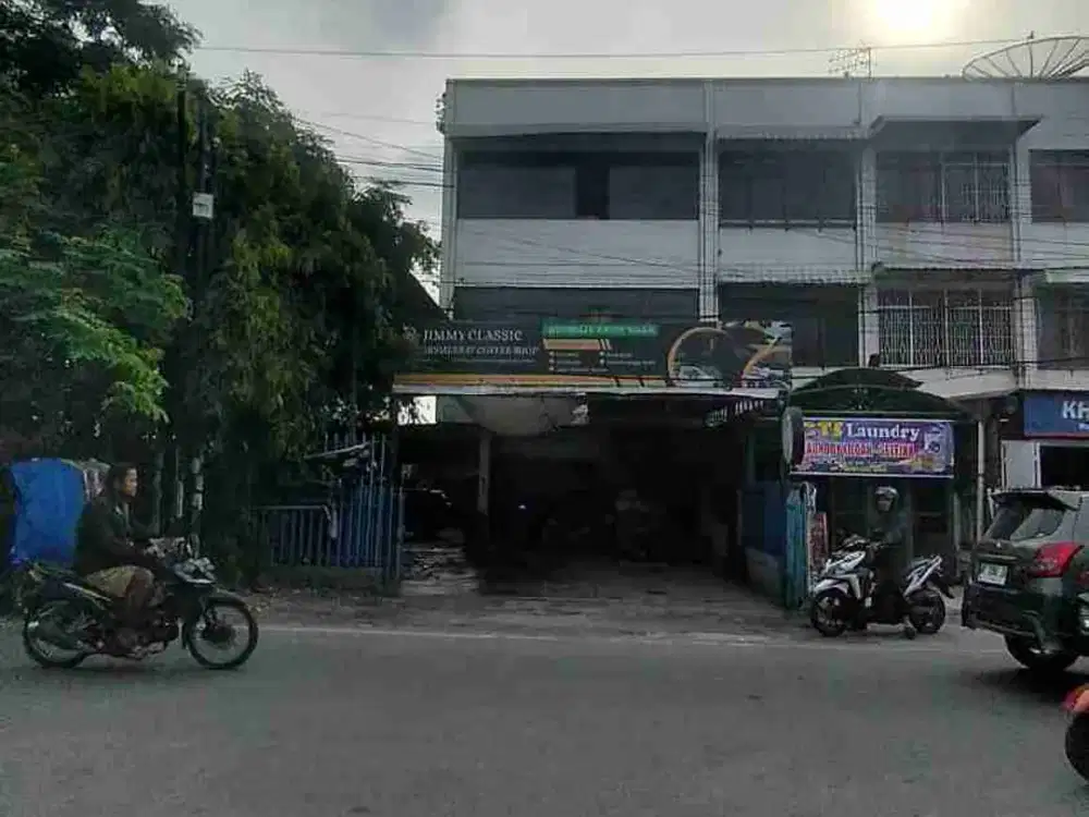 Dijual Cepat Ruko 3 lantai siap Huni Lokasi Strategis