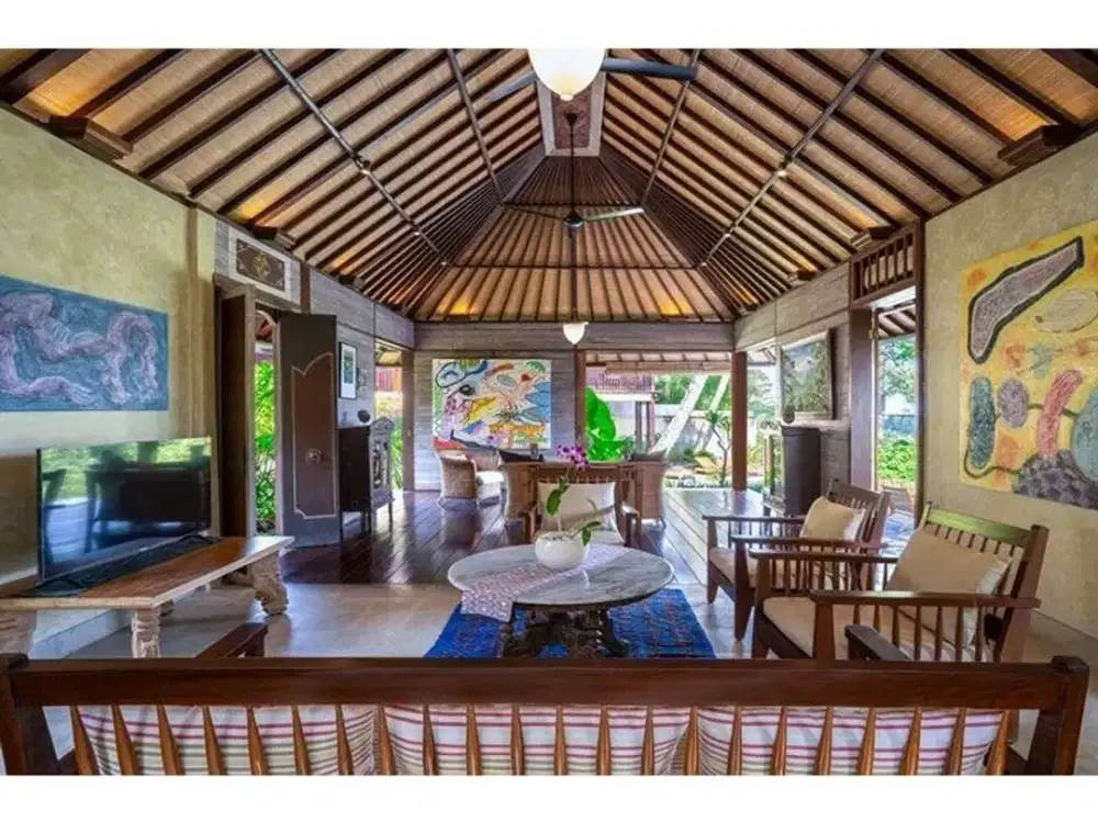 Dijual villa mewah dan luas pinggir sungai Ayung dengan pemandangan spektakuler di Ubud