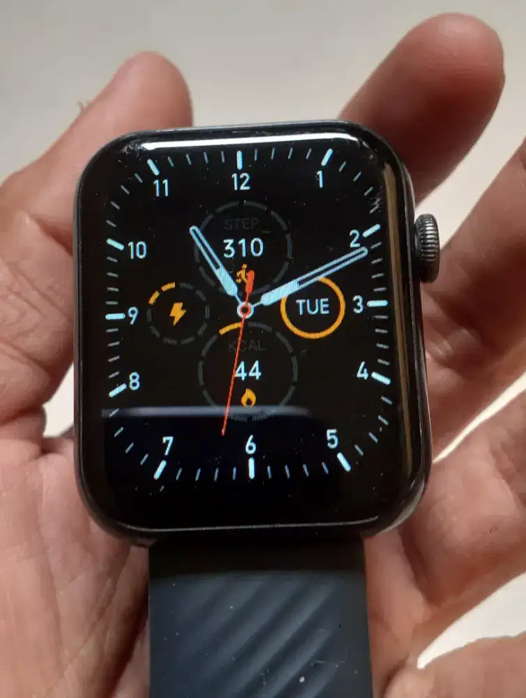 Smartwatch Itel second