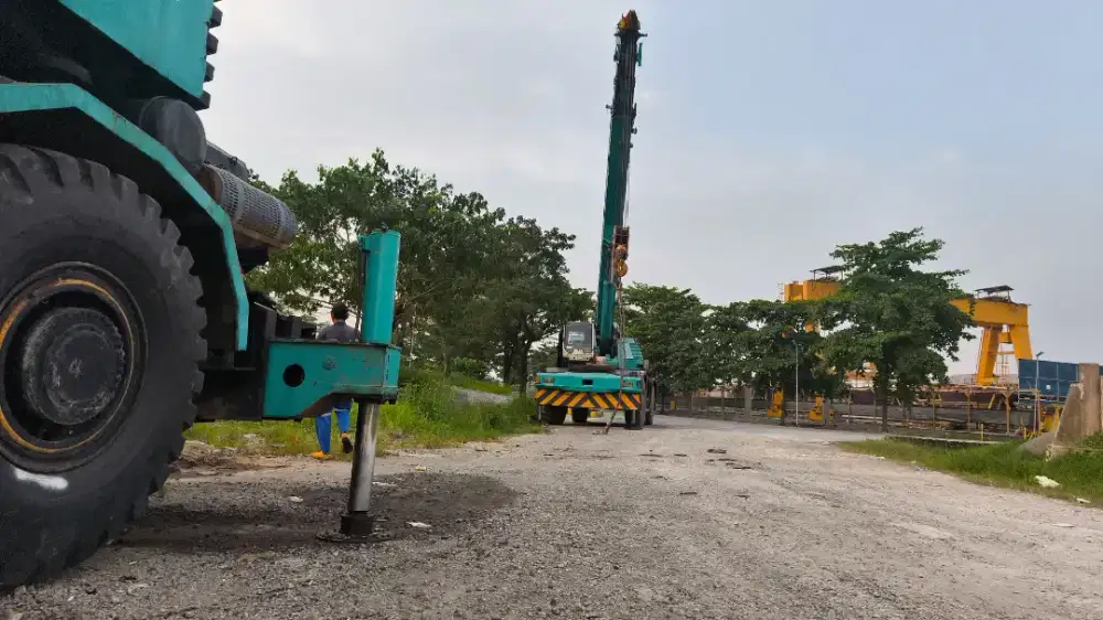 Lowongan mekanik alat berat dan truck