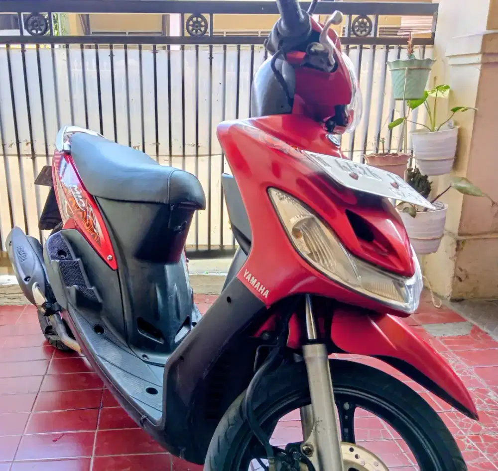 Yamaha Mio Smile Carbu 2011 Merah mulus antik siap pakai