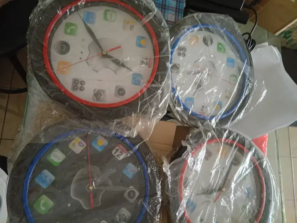 Murah jam dinding model apple bis abuat saufenir atau hiasan rumah