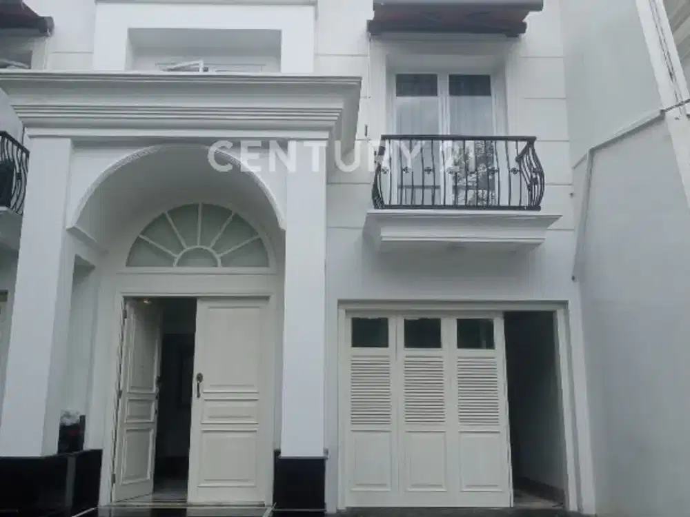 Rumah Mewah Mungil, Siap Huni Di Selong Kebayoran Baru.