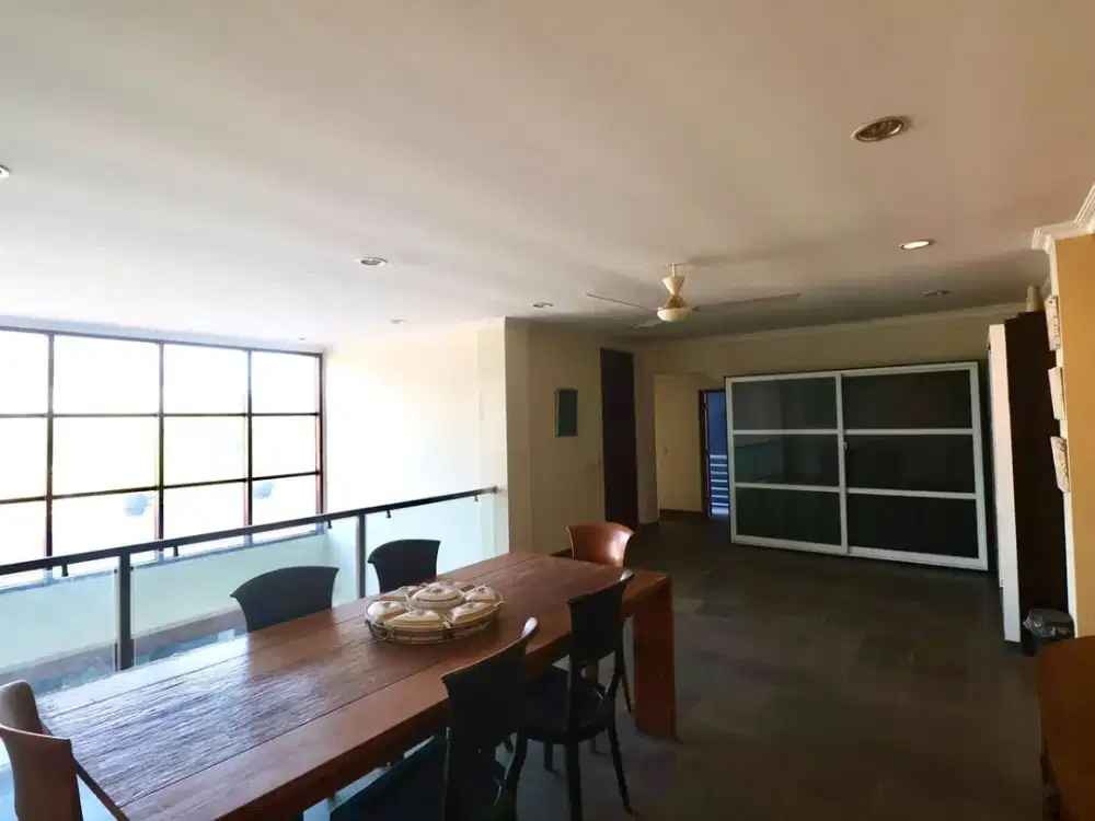 Dijual villa 5 bedroom plus rooftop di Seminyak Bali - Thumbnail 8