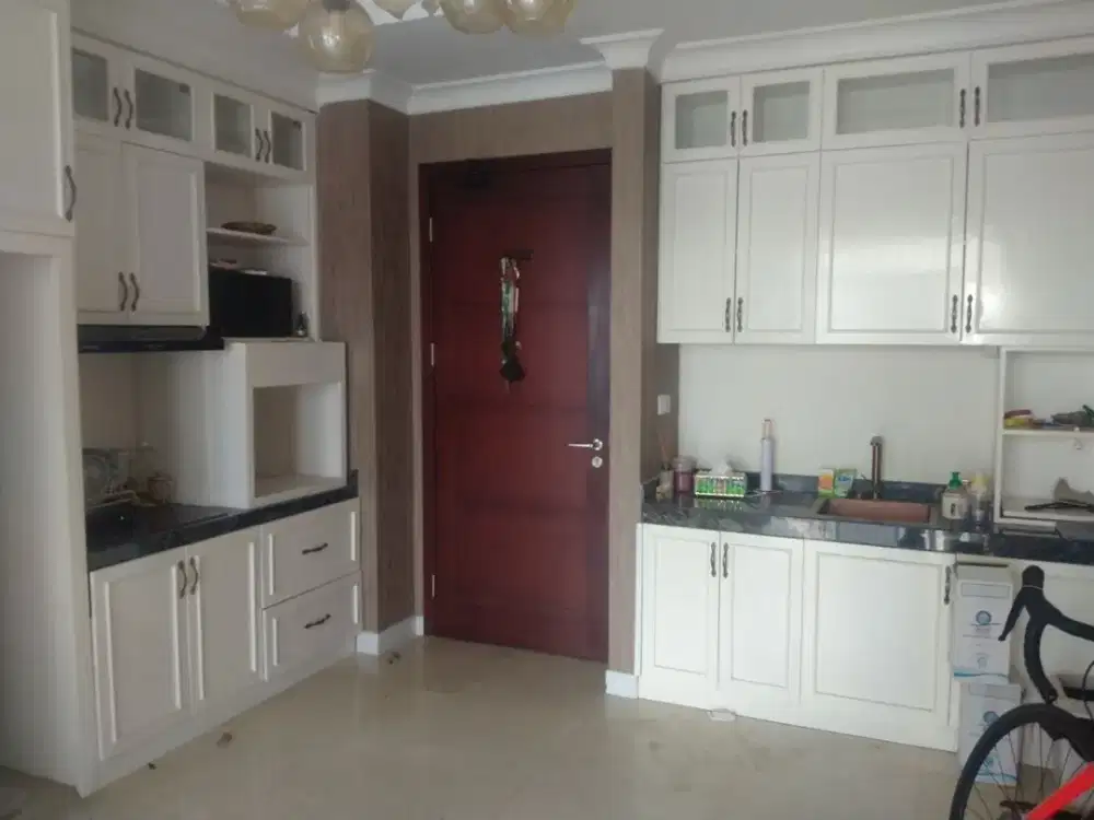 Dijual cepat Permata Hijau Suites 3BR semifurnish hook Lokasi strategis