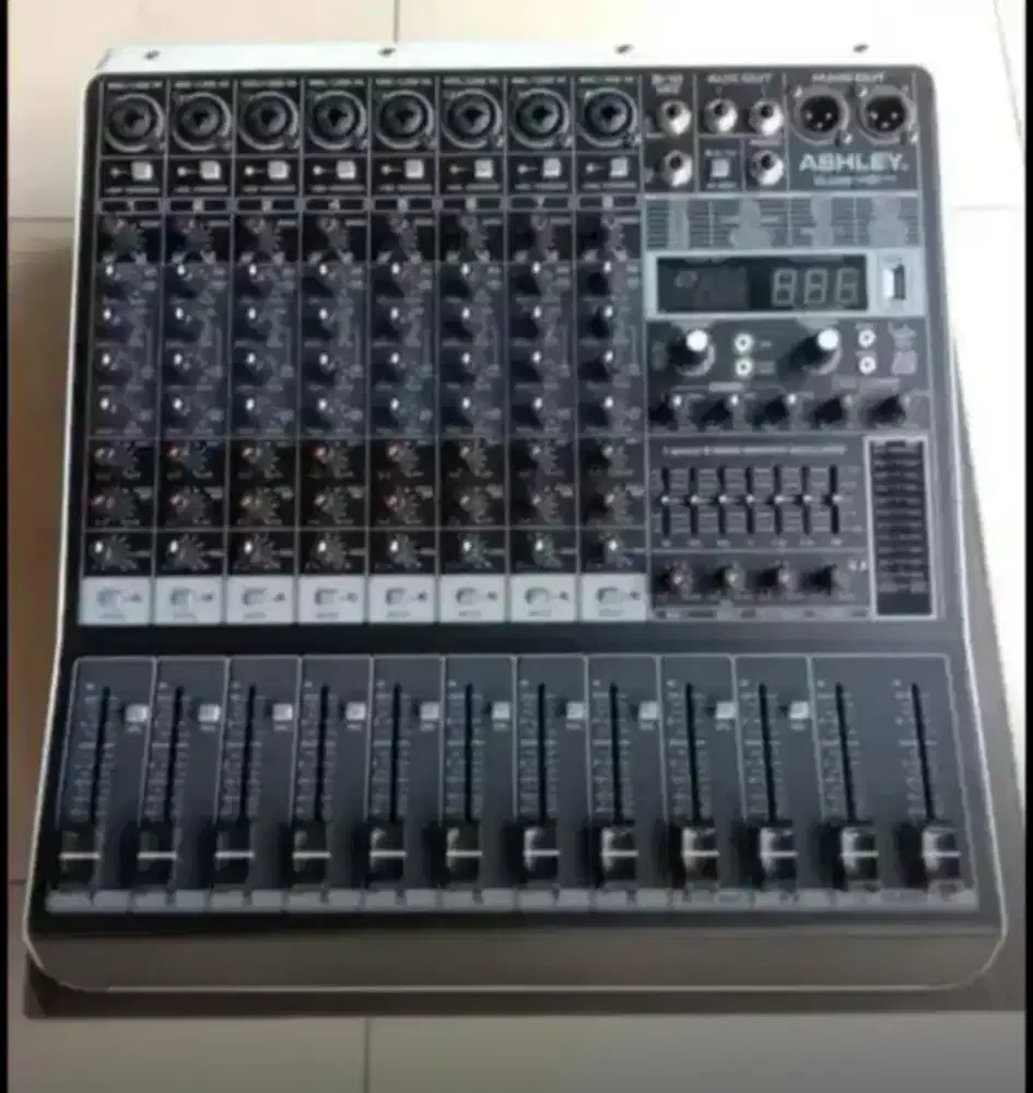 Mixer Ashley Huper Dbvoice 8 chanel