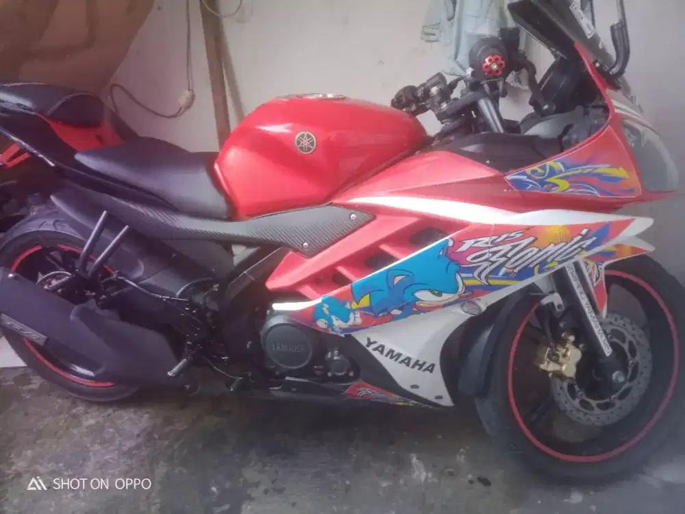 Jual motor seperti di foto ya R15 V2 Yamaha