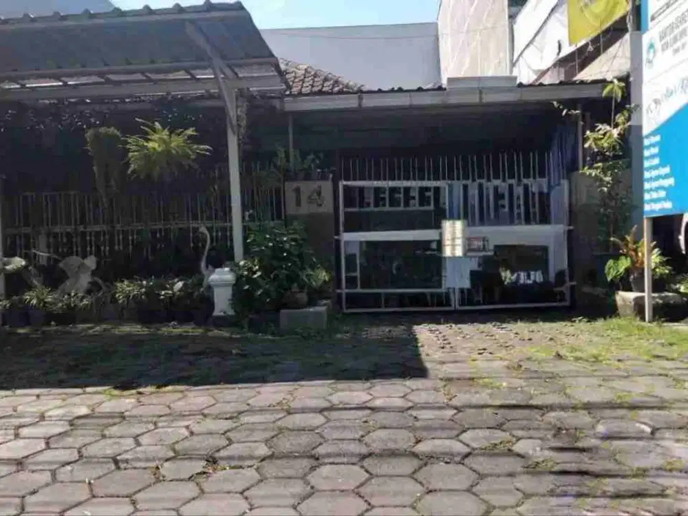 Rumah Tengah Kota COCOK Buat Usaha dan Perkantoran Di Jl cimanuk blimbing
