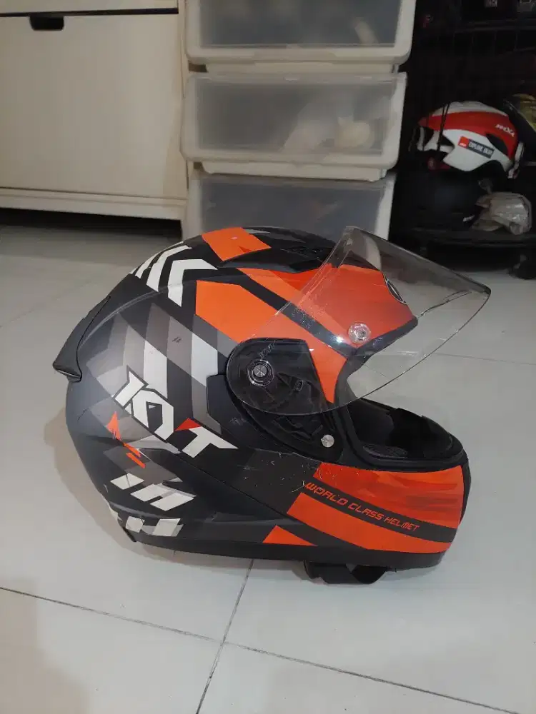 Helm KYT full face