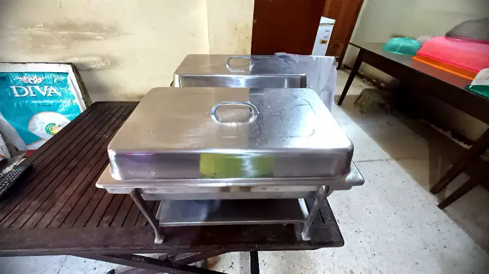 Tempat Besar dan Tebal Prasmanan Steinless Steel Catering Buffet