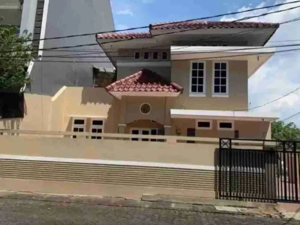 DISEWA RUMAH MINIMAL 2 TAHUN KAMAR TIDUR ADA 5 SIAP HUNI BEBAS BANJIR DI CITRA 3