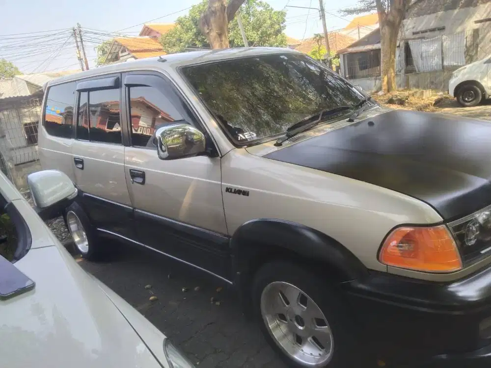 Kijang krista 2001