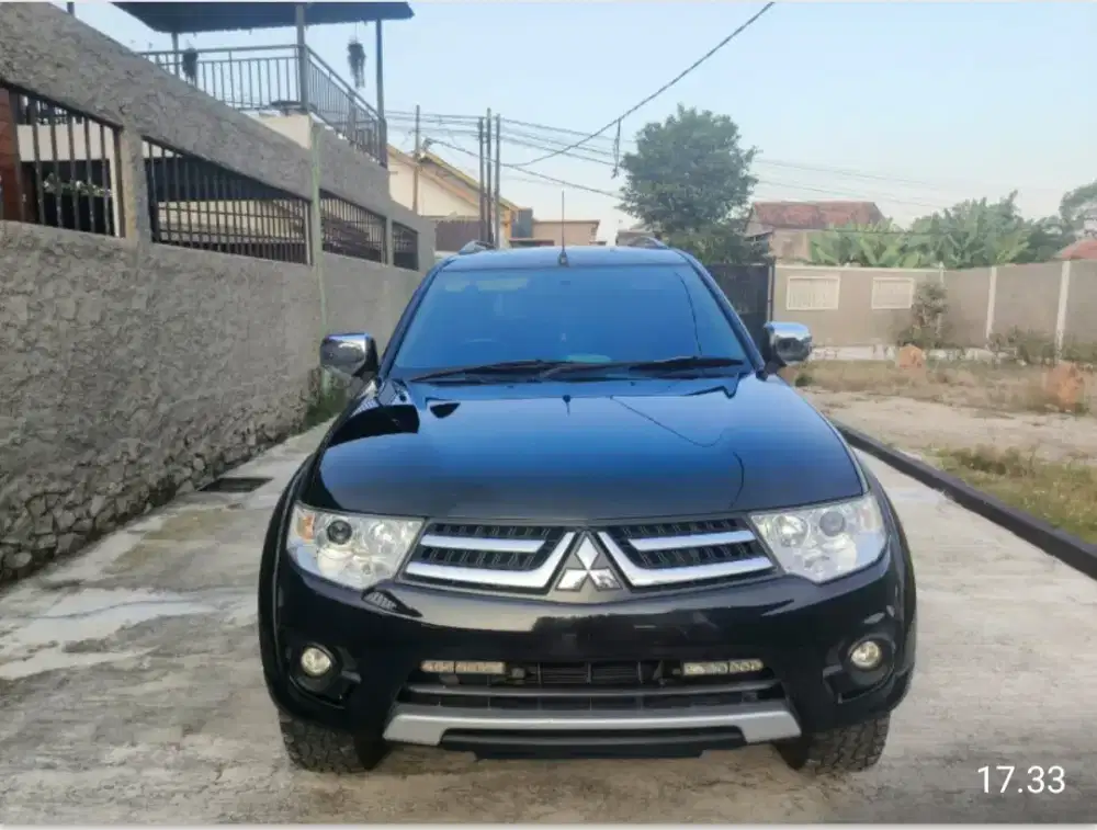 mobil Pajero sport THN 2014 solar irit mulus  bgt  serta irit