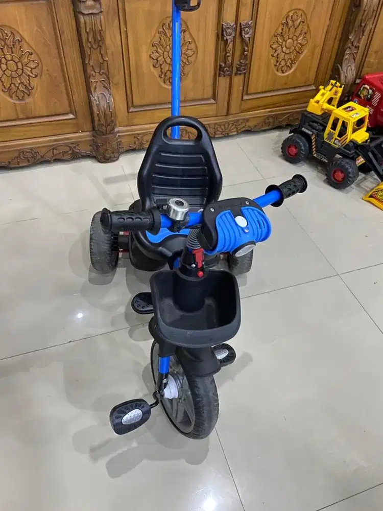 Sepedah mulus roda 3 famili