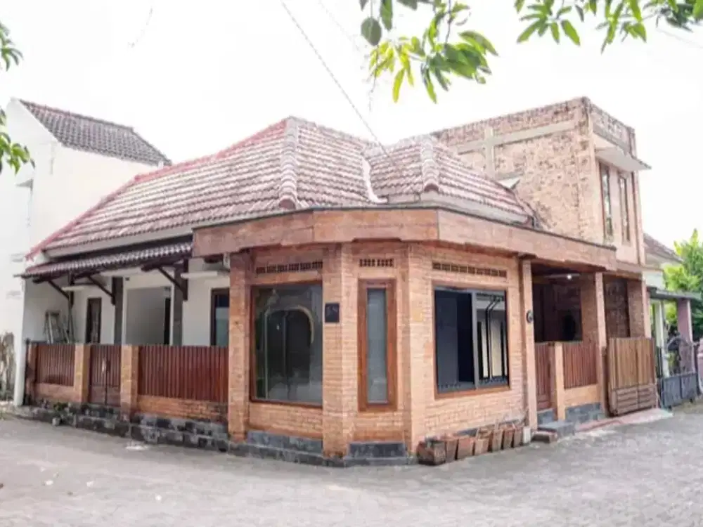 Rumah 2 Lantai Dekat Kampus UPY Yogyakarta#Kode : RSH 083