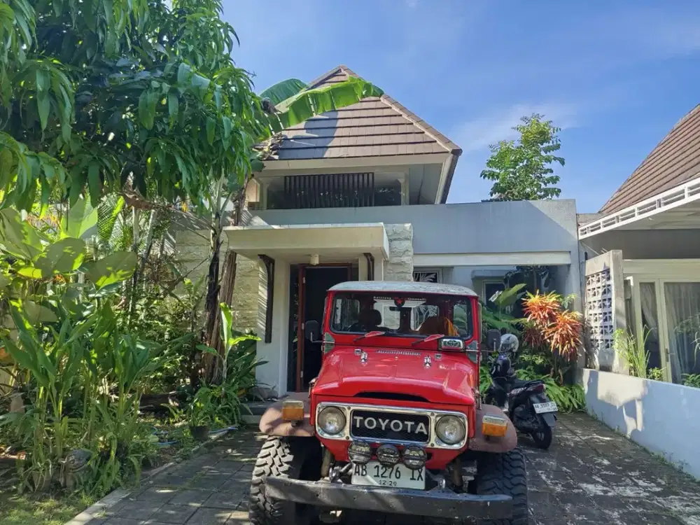 RUMAH FULL FURNISH DALAM KOMPLEKS ELIT GAMPING – HARGA Rp1,5 M NEGO