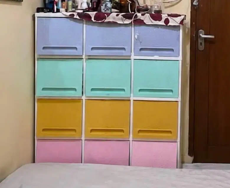 lemari susun 4 warna