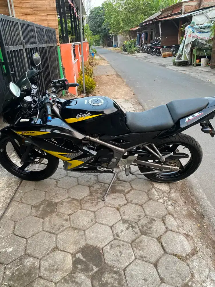 Ninja RR new hitam