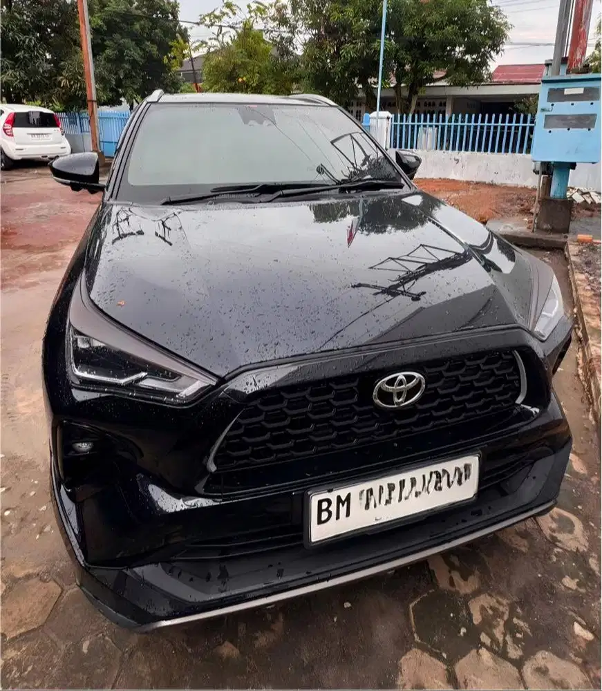 Dijual Yaris Cross GR S AT Hitam Pekanbaru