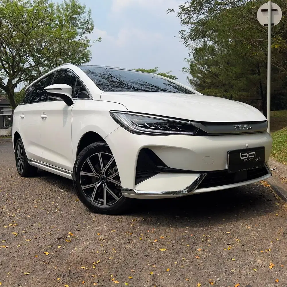 2024 BYD M6 Superior 7 Seater EV