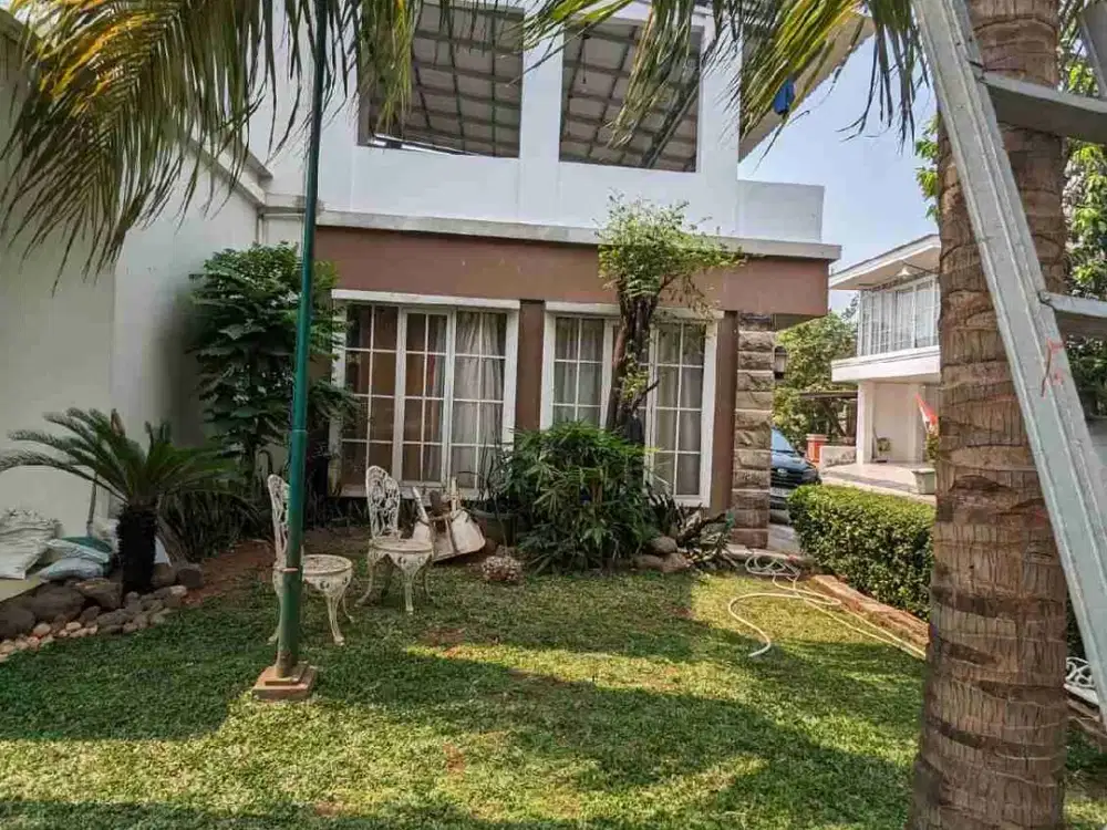 Rumah Bagus 2 Lantai Siap Huni di Jatinegara Baru