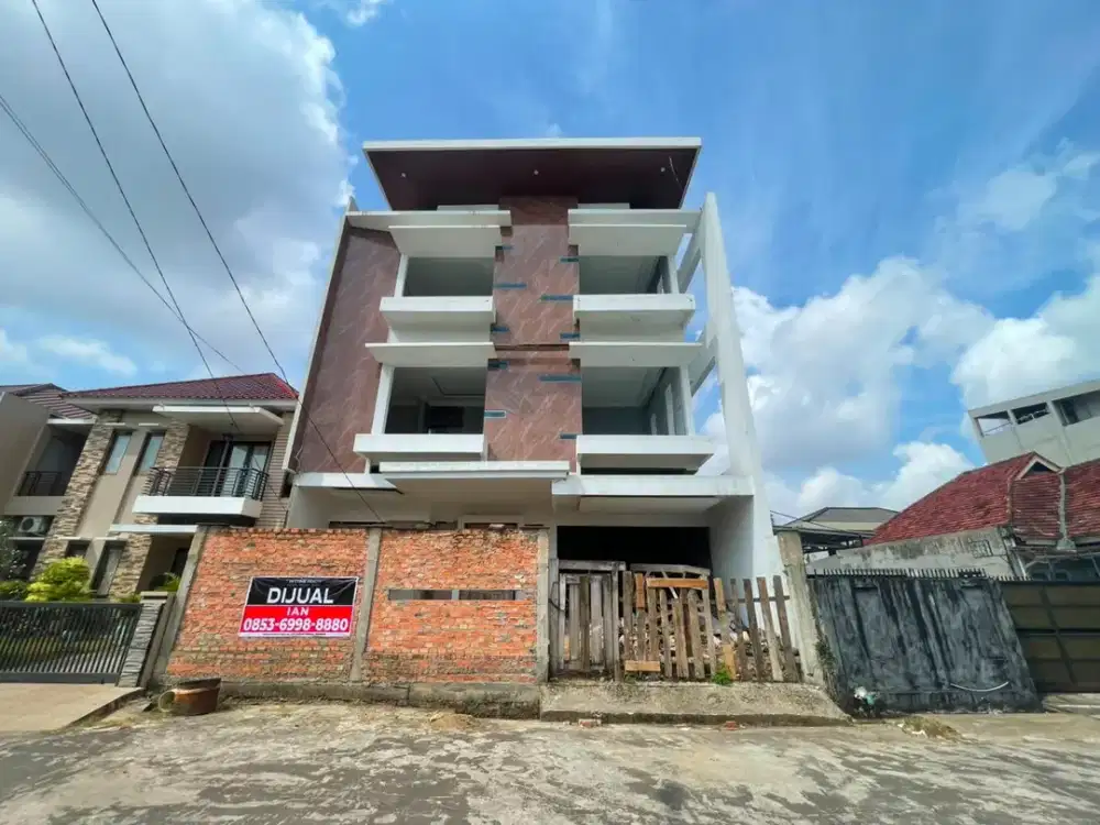DIJUAL RUMAH MEWAH 3,5 LANTAI DUTA TAMAN KENTEN PALEMBANG