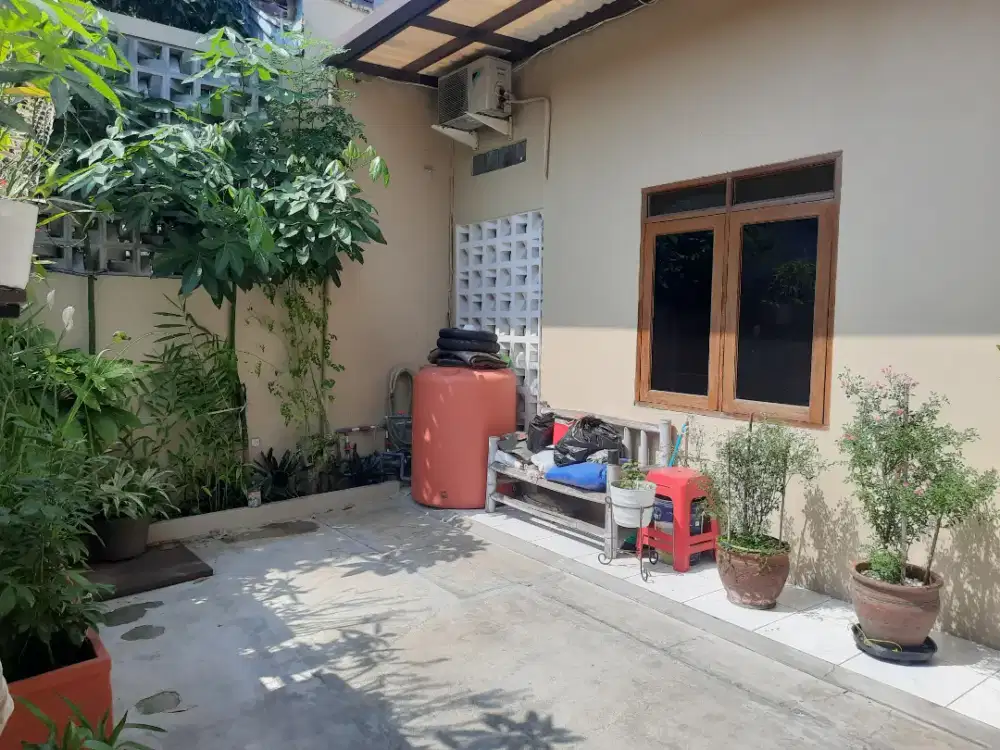 Jual rumah komplek batu mas
