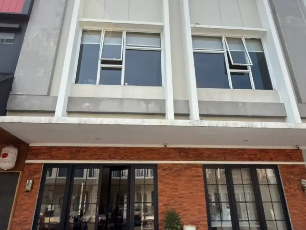 JUAL RUKO PISA GRANDE 9x11 METER - LOKASI PADAT PENGHUNI GADING SERPONG!