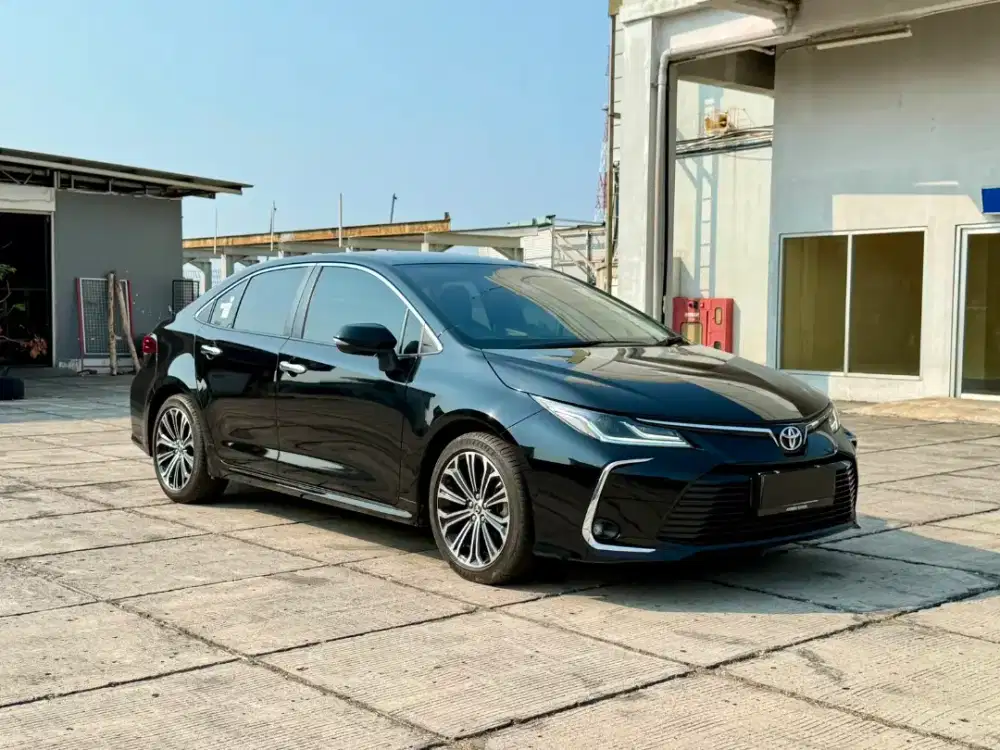 [ KM 20 RB ] Toyota Corolla Altis 1.8 V TSS 2023 Nik 2022 low km
