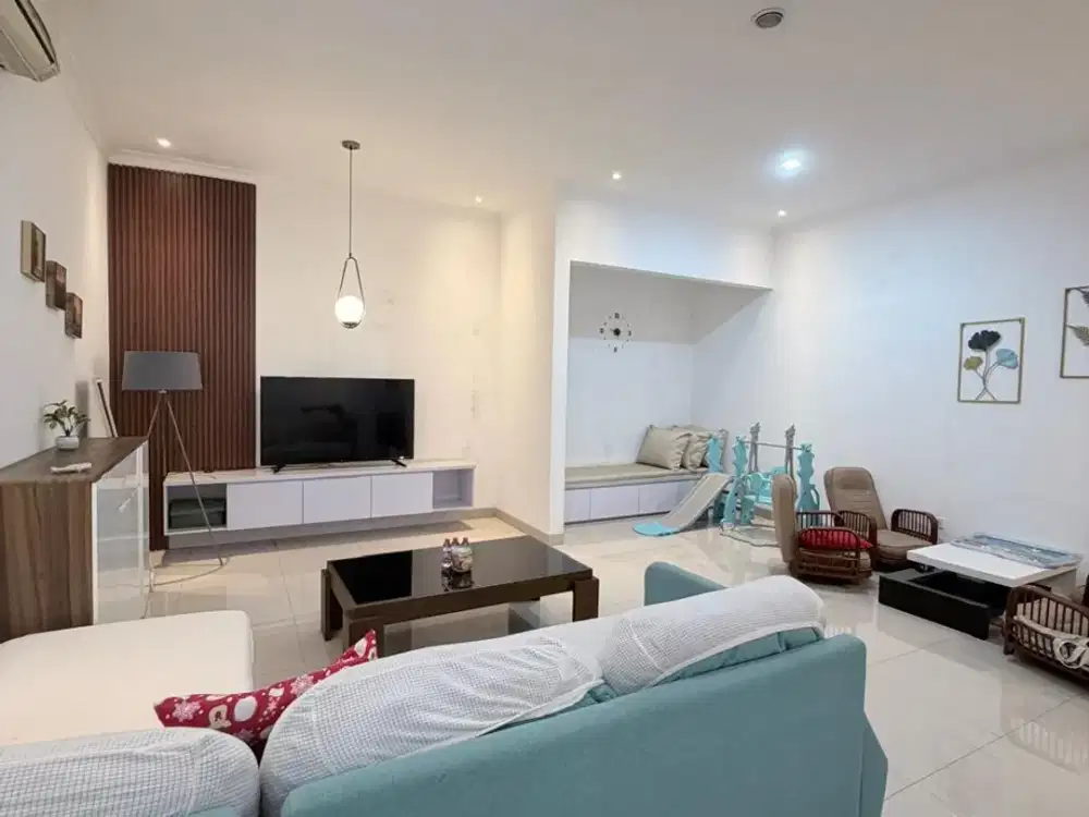 Dijual Rumah 3 Lantai Cluster Thames Jakarta Garden City - Siap Huni, SHM Lunas, 2.3M Nego! 028