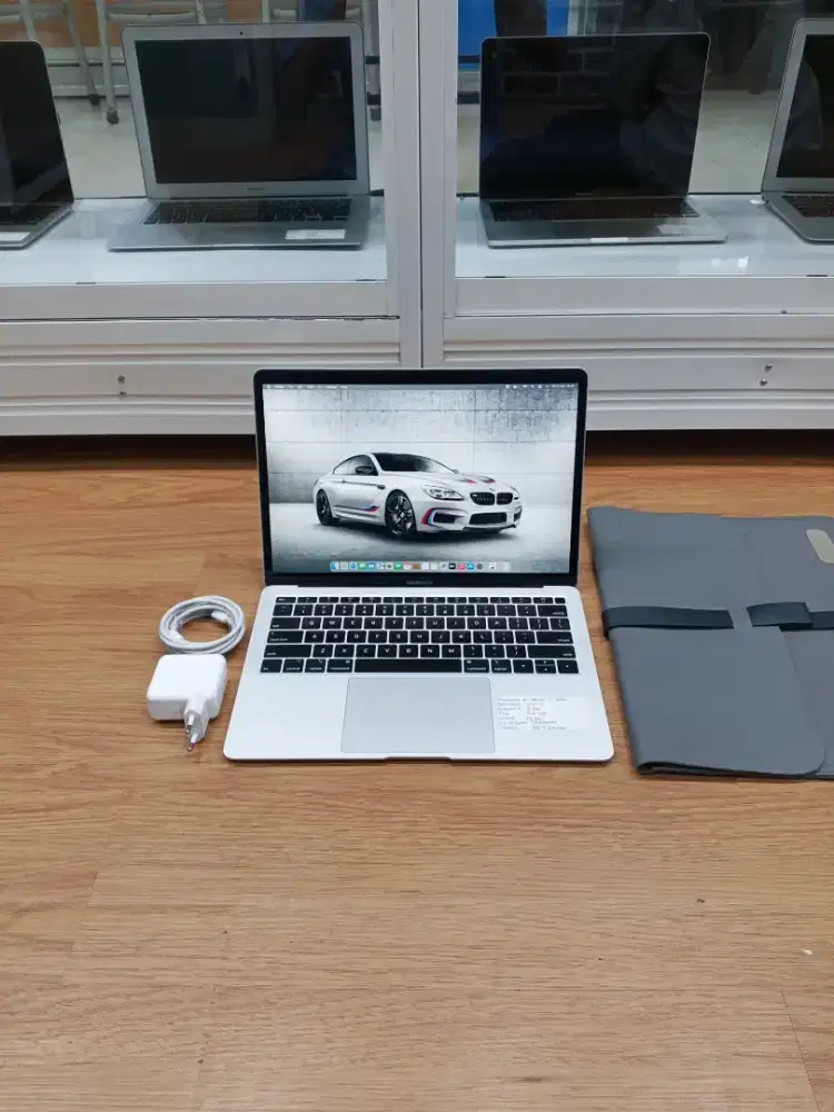 Jual Cepat!! Macbook Air Retina 13 2019 Core i5 / 8 GB / 256 GB