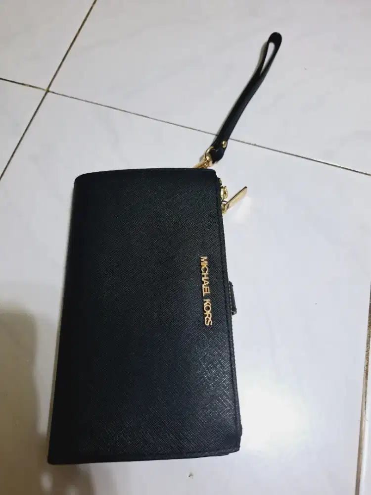 Preloved Dompet MK like New