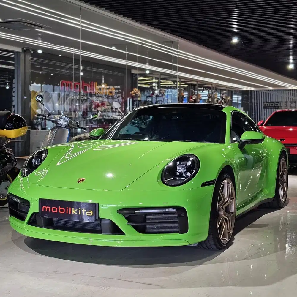 Porsche 911 Carrera 4S Tahun 2020