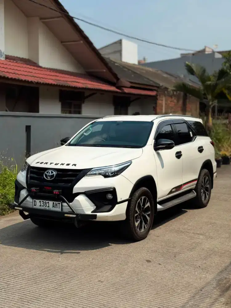 Mulus VRZ TRD 2.4 AT Diesel