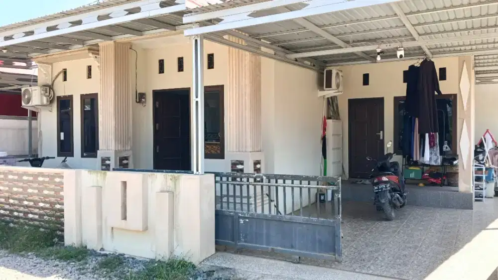 Jual rumah  posisi pojok