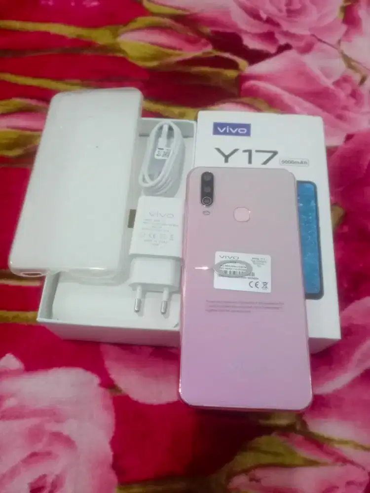 VIVO Y17 Ram 8GB fulset (warna pink)