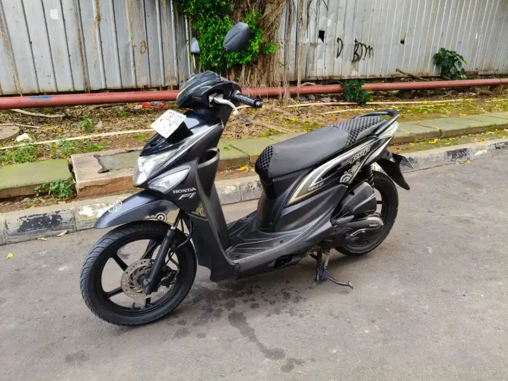 Honda Beat Pop 110cc PGM-FI Tahun 2015