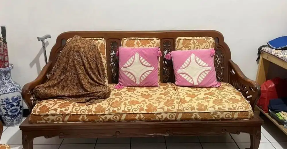 KURSI MEJA KAYU