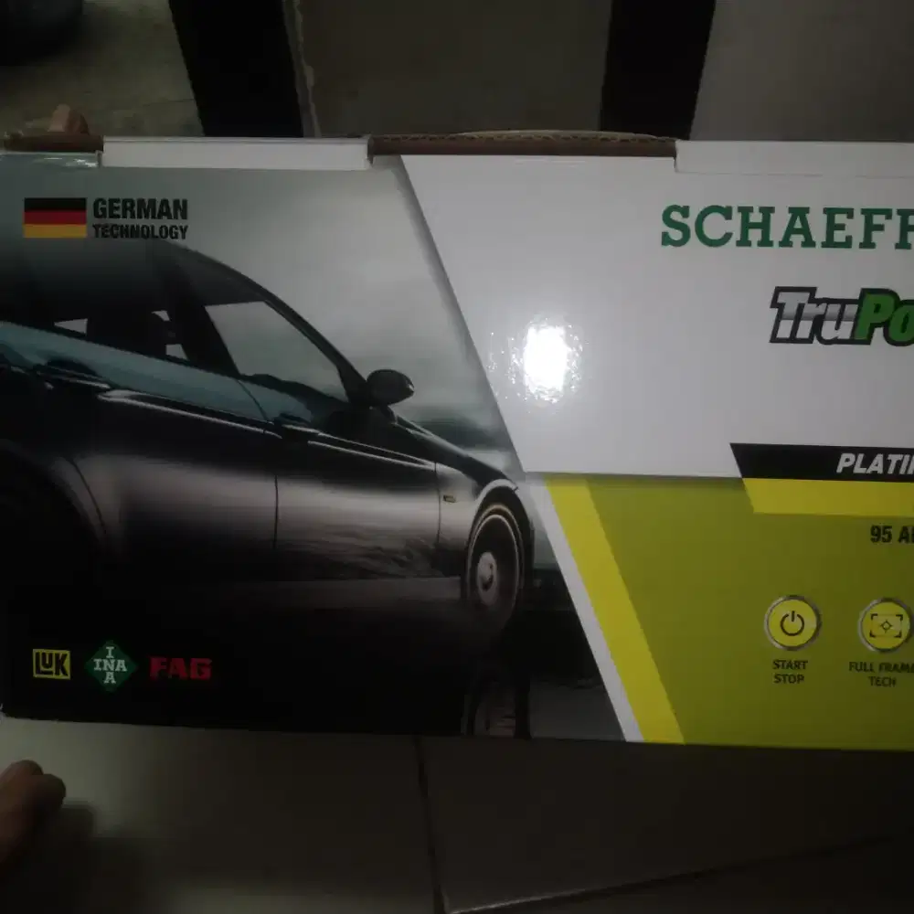Aki copotan maserati