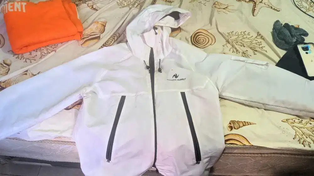 Jaket outdoor (gorpcore style)