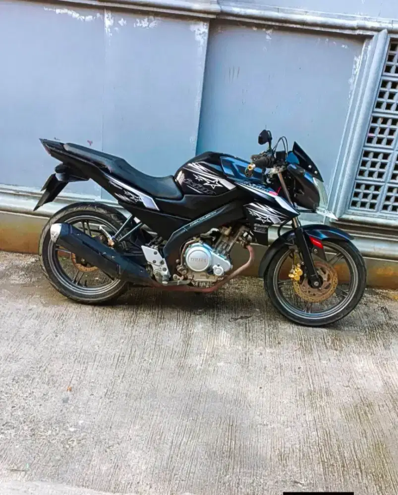 Yamaha Vixion new nvl 2014 kesayangan Lengkap siap pakai
