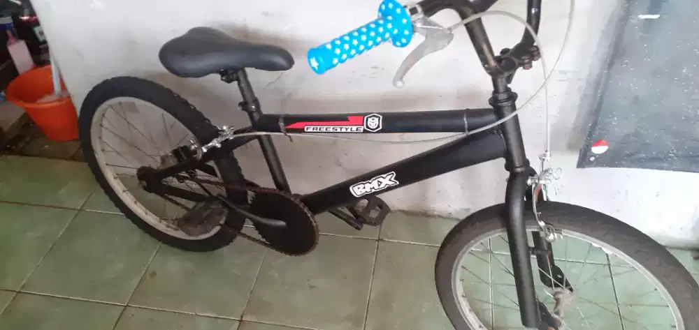 sepeda bmx ukuran 20