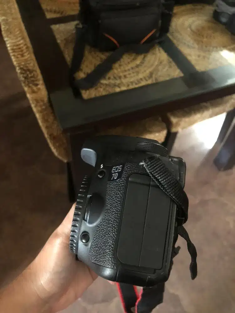 Camera Canon Eos 7D + lensa ultra sonic