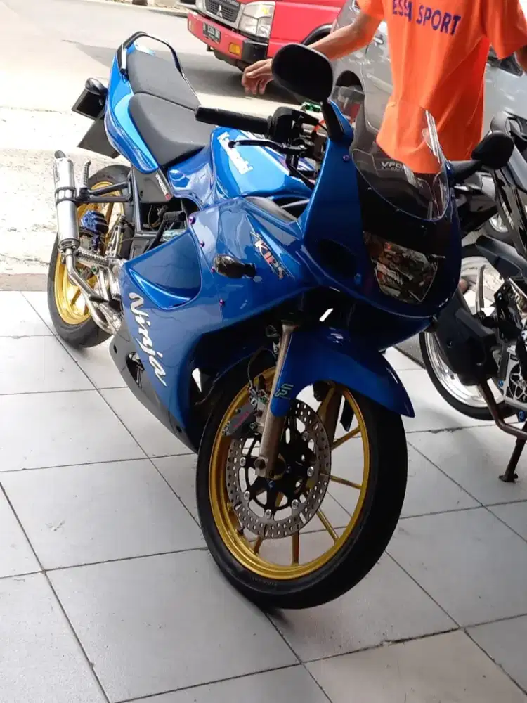 Kawasaki Ninja KRR 150