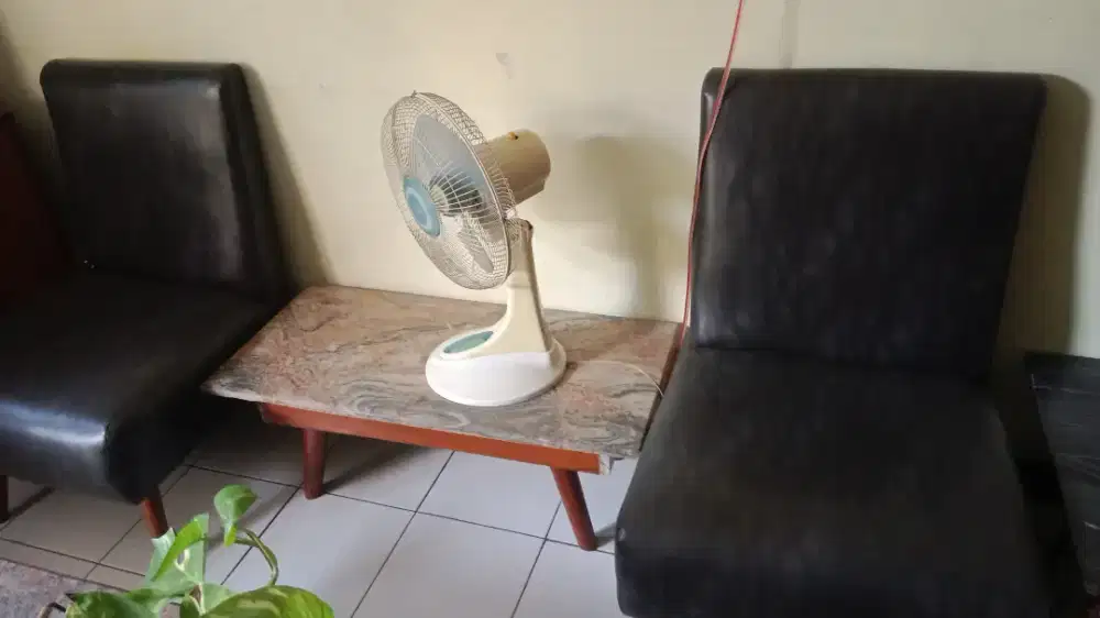 Meja Kursi tamu