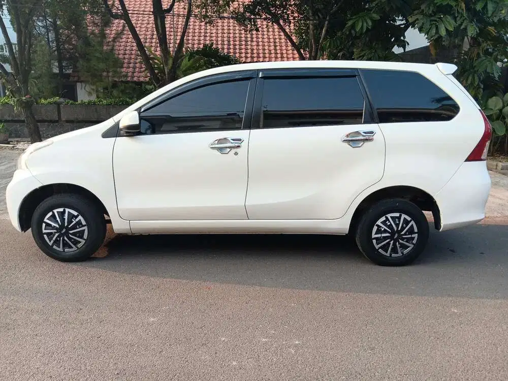 Daihatsu Xenia 2014 Bensin