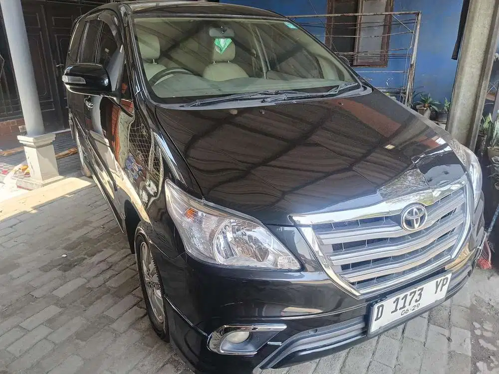 Toyota Kijang Innova 2014 Bensin