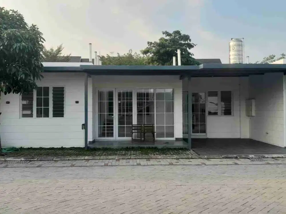 Rumah Modern Klasik Lokasi Premium Ke berbagai Layanan Publik - Yl