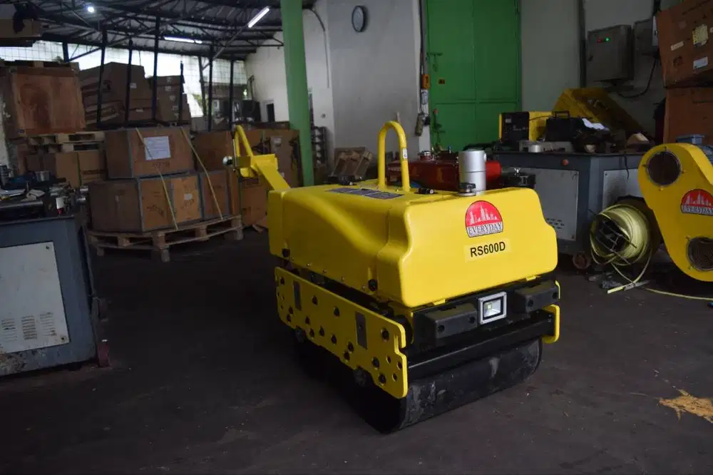 Everyday Baby Roller RS600D | alat berat konstruksi