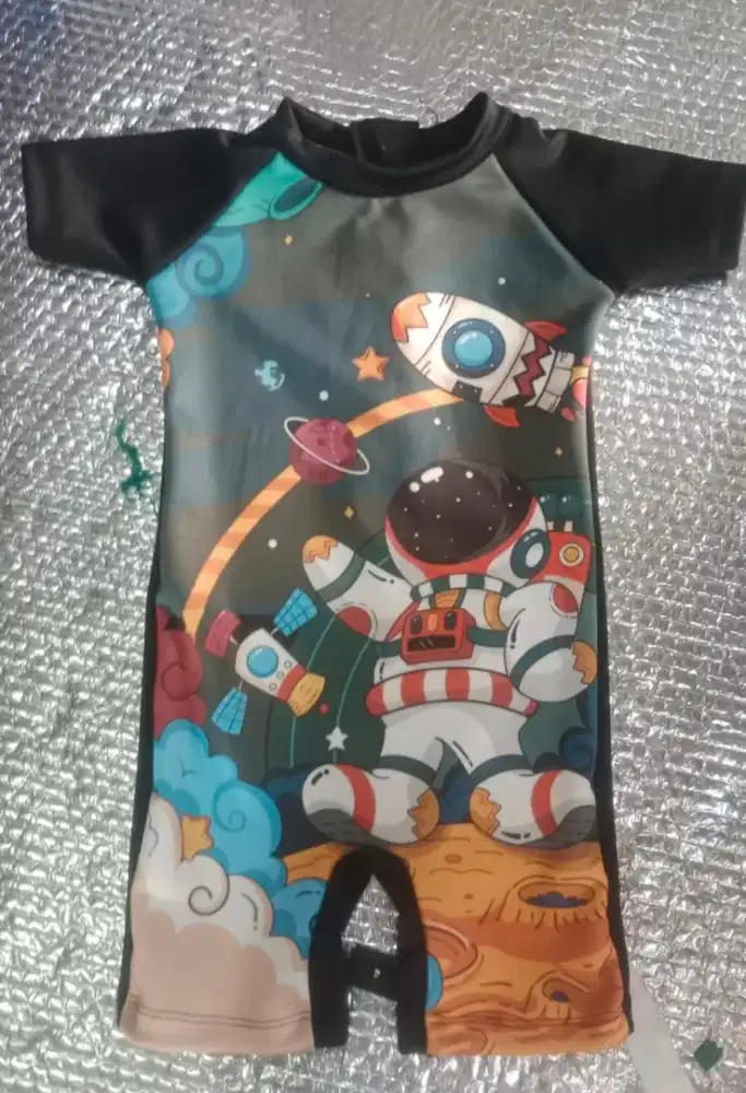 Dibutuhkan tukang obras baju renang